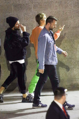 11.04 | Justin Bieber deixando à Hillsong Conference em Los Angeles, CA
