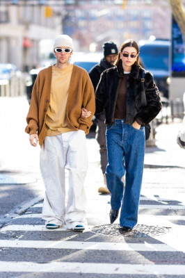 24.01 | Justin e Hailey Bieber em Nova York.