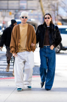 24.01 | Justin e Hailey Bieber em Nova York.