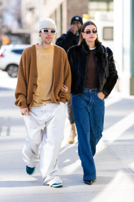 24.01 | Justin e Hailey Bieber em Nova York.