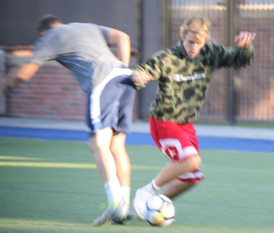 11.07 | Justin Bieber jogando bola em Los Angeles, Califórnia