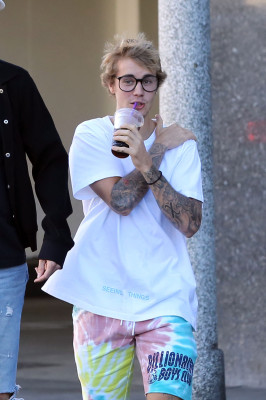 11.08 | Justin Bieber em Los Angeles, Califórnia