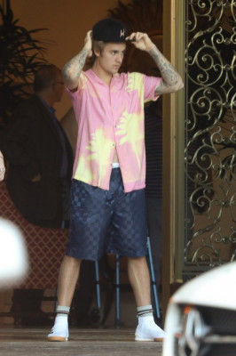 11.09 | Justin Bieber no hotel Montage em Beverly Hills, CA