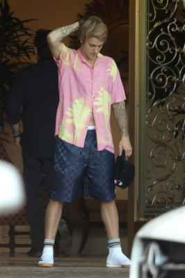 11.09 | Justin Bieber no hotel Montage em Beverly Hills, CA