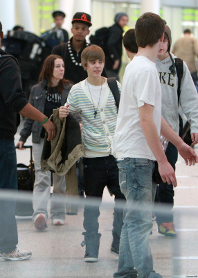 03.02 | no aeroporto em Toronto