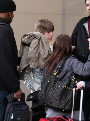 03.02 | no aeroporto em Toronto