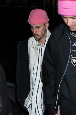 30.01 | Aparição em Nova York.