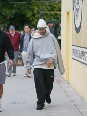 29.11 | Aparição em Los Angeles, Califórnia.