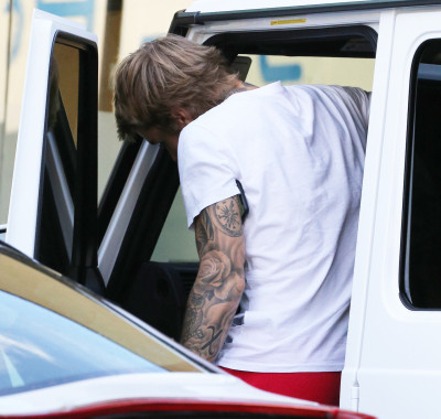17.11 | Justin Bieber em Hollywood, Califórnia