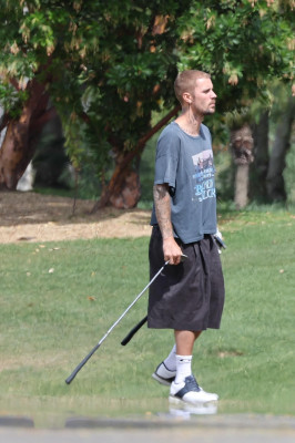 09.06 | Justin e Neima Khaila jogando golf em Los Angeles