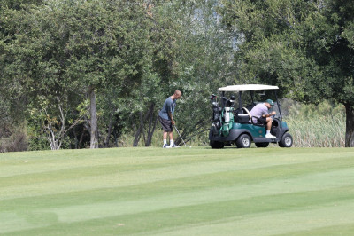 09.06 | Justin e Neima Khaila jogando golf em Los Angeles