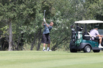 09.06 | Justin e Neima Khaila jogando golf em Los Angeles