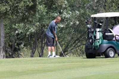 09.06 | Justin e Neima Khaila jogando golf em Los Angeles