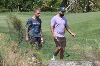 09.06 | Justin e Neima Khaila jogando golf em Los Angeles