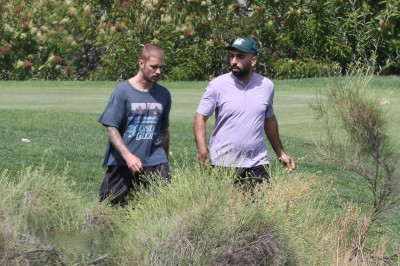 09.06 | Justin e Neima Khaila jogando golf em Los Angeles