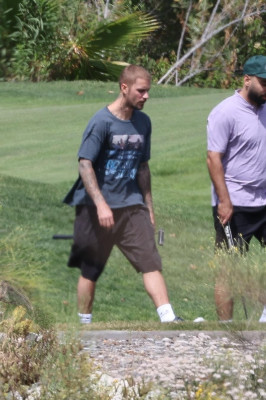 09.06 | Justin e Neima Khaila jogando golf em Los Angeles