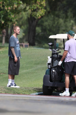 09.06 | Justin e Neima Khaila jogando golf em Los Angeles