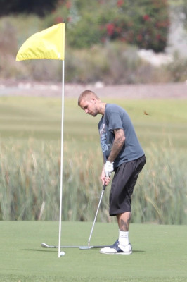 09.06 | Justin e Neima Khaila jogando golf em Los Angeles