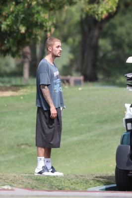 09.06 | Justin e Neima Khaila jogando golf em Los Angeles