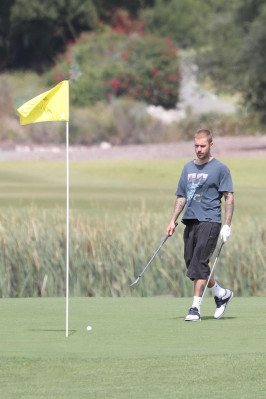 09.06 | Justin e Neima Khaila jogando golf em Los Angeles