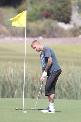 09.06 | Justin e Neima Khaila jogando golf em Los Angeles
