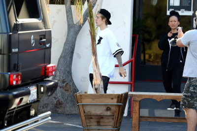 30.11 | Justin Bieber em Studio City, Califórnia