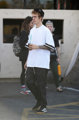 30.11 | Justin Bieber no Millennium Dance Complex em Studio City, Califórnia