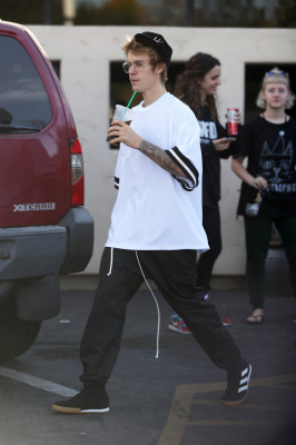 30.11 | Justin Bieber no Millennium Dance Complex em Studio City, Califórnia