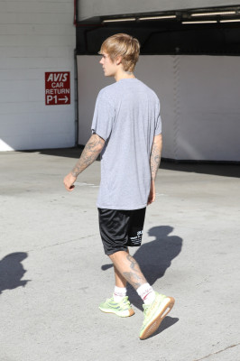 12.01 | Justin Bieber em Beverly Hills, CA