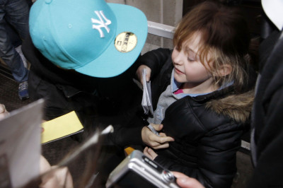 18.03 | Justin Bieber deixando a rádio 1 em Londres