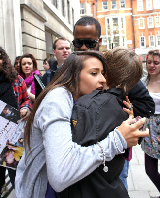 18.03 | Justin Bieber deixando a rádio 1 em Londres