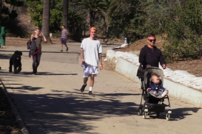 12.05 | Justin Bieber no Runyon Canyon Park em Los Angeles, Califórnia