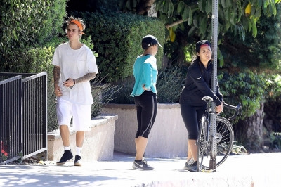 12.05 | Justin Bieber no Runyon Canyon Park em Los Angeles, Califórnia