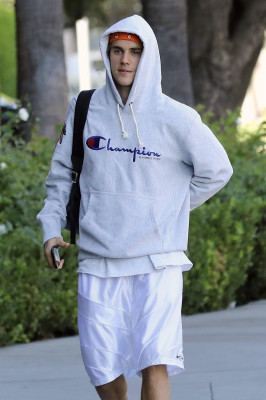 12.05 | Justin Bieber em Los Angeles, na Califórnia