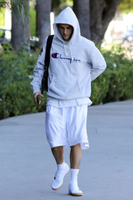 12.05 | Justin Bieber em Los Angeles, na Califórnia