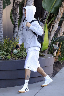 12.05 | Justin Bieber em Los Angeles, na Califórnia
