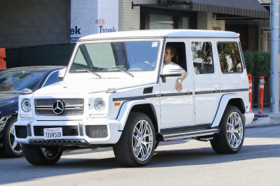 12.06 | Justin Bieber em Beverly Hills, Califórnia