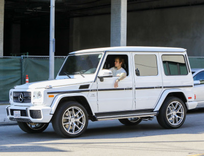 12.06 | Justin Bieber em Beverly Hills, Califórnia