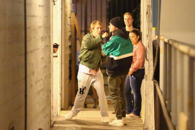 12.06 | Justin Bieber no Saban Theatre em Beverly Hills, Califórnia