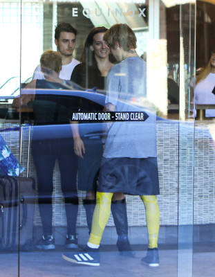 12.07 | Justin Bieber chegando no Equinox em Beverly Hills, Califórnia