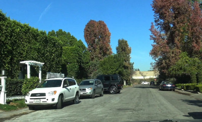 14.12 | Justin Bieber chegando na casa de Selena Gomez em Studio City, Califórnia