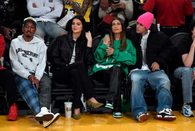 22.10 | October 22 - Phoenix Suns v Los Angeles Lakers