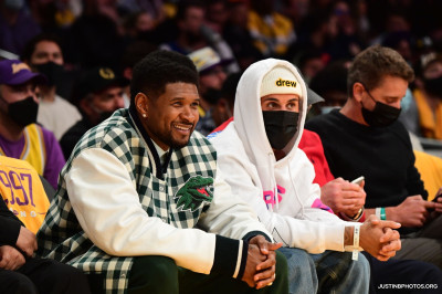 19.10 | October 19 - Golden State Warriors v Los Angeles Lakers
