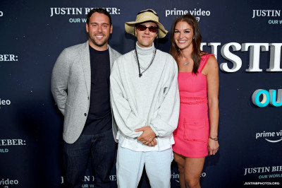 14.09 | Exibição especial de “Justin Bieber: Our World” em Nova York