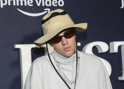 14.09 | Exibição especial de “Justin Bieber: Our World” em Nova York