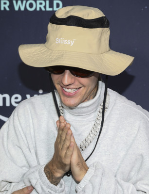 14.09 | Exibição especial de “Justin Bieber: Our World” em Nova York