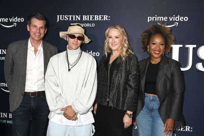 14.09 | Exibição especial de “Justin Bieber: Our World” em Nova York