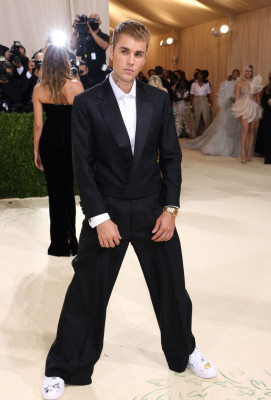 13.09 | Chegando no Met Gala 2021 — “In America: A Lexicon of Fashion”