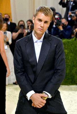 13.09 | Chegando no Met Gala 2021 — “In America: A Lexicon of Fashion”