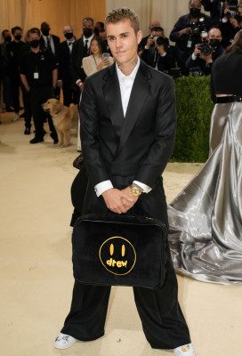 13.09 | Chegando no Met Gala 2021 — “In America: A Lexicon of Fashion”